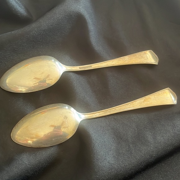 Vintage ‘BRIDE SILVERPLATE’ Serving Spoons~Set of 2 - Picture 2 of 8